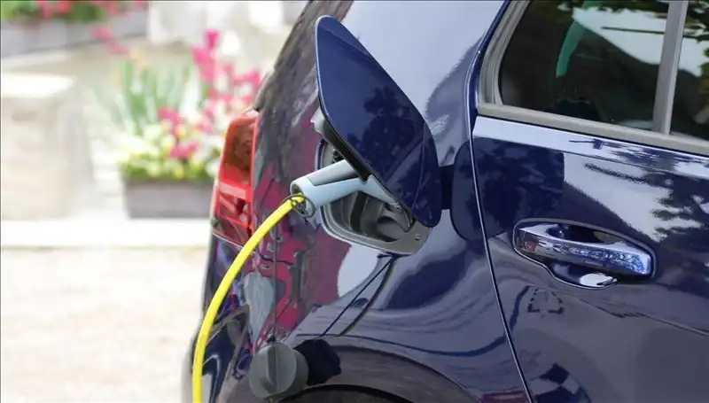 1500 Kilometre Menzil: Tesla'yı Geride Bırakan Yeni Elektrikli Araç