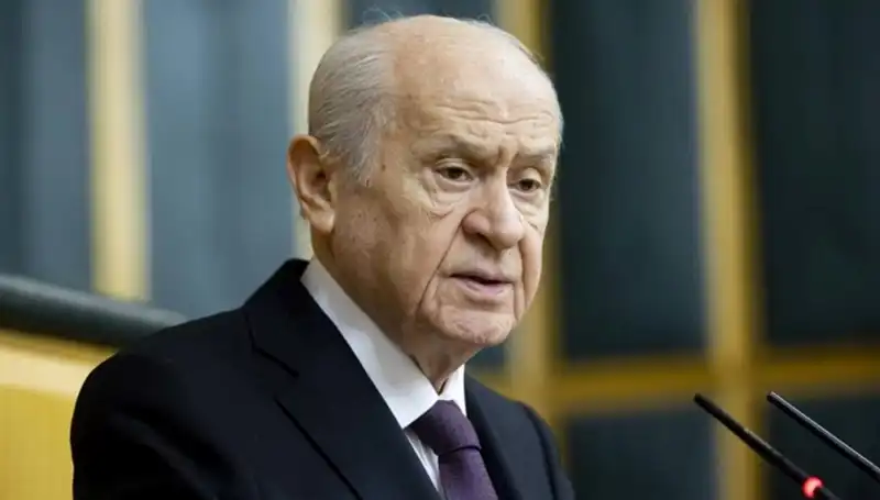 Bahçeli, Belediye Başkanlarının Yargı Sürecinin Ekim Ayında Başlamasını Önerdi