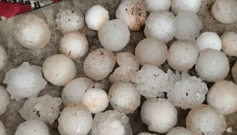 Şanlıurfa’da Kar Topu Büyüklüğünde Dolu Yumakları Yağdı!