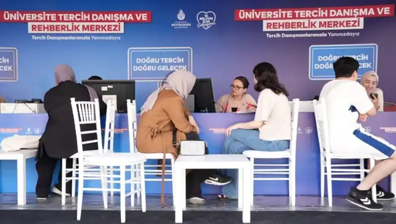 İstanbul'da Yeni Üniversite Tercih Danışma Merkezleri Açıldı!