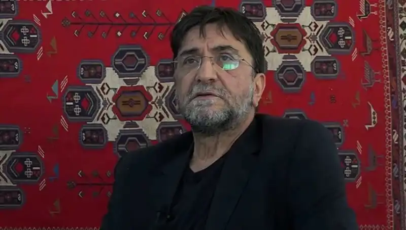 Gazeteci Nihat Genç'ten Acı Haber: Hayata Veda Etti