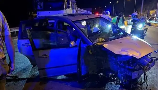Otomobil Bariyere Çarptı: Korkunç Kaza Sonrası Bir Ölüm, Üç Yaralı