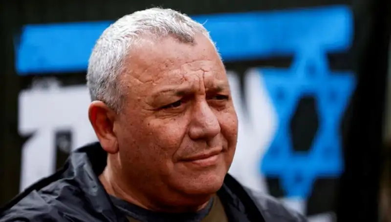 Gadi Eisenkot'un İstifası, İsrail Siyasi Arenasında Şok Tesir Yarattı