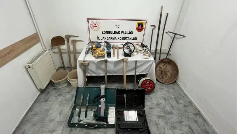 Çaycuma'da Kaçak Kazı Şoku: 5 Kişi Gözaltına Alındı!