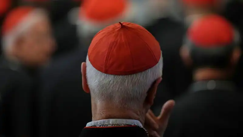 Yeni Papa Seçimi İçin Konklav Tarihi Açıklandı: Kimler Aday Olacak?