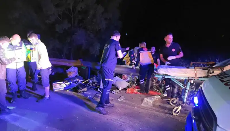 Minibüs Kazasında Hayatlarını Kaybedenlerin Trajedi Hikayesi