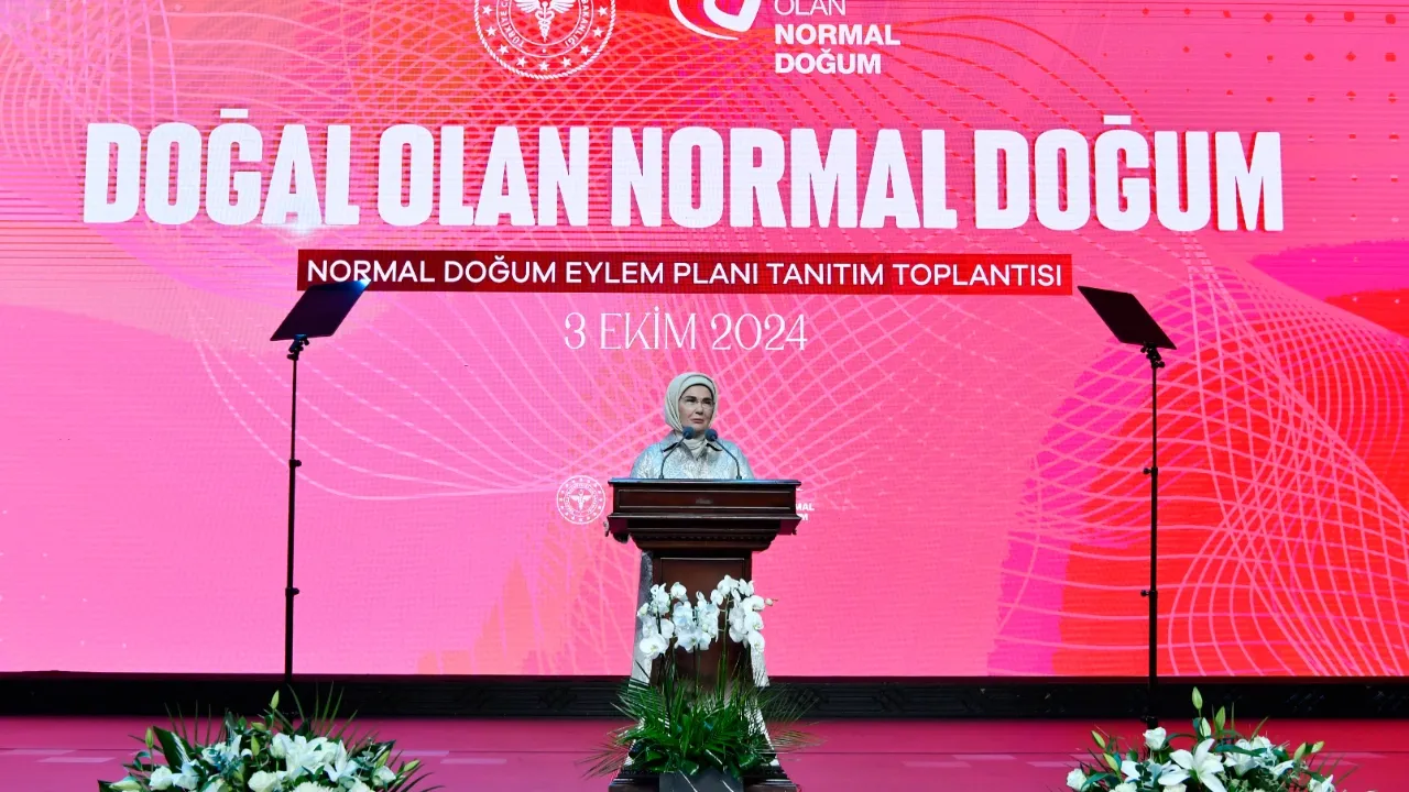 Emine Erdoğan'dan Doğal Doğuma Destek: "Sezaryen Oranları Tehlikeli Seviyede"