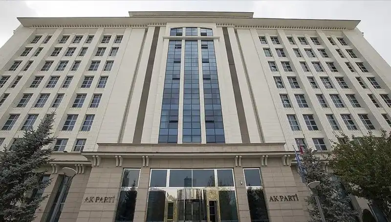 AK Parti, Yeni Anayasa Komisyonu ile Tarihi Toplantıya Hazırlanıyor