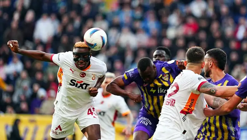 Galatasaray'ın Yıldızı: Oynayan Değil, Resital Veren Adam!