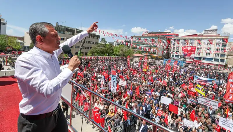 Özgür Özel: 'Örgütün Silah Bırakmasını Kesinlikle Destekliyoruz'