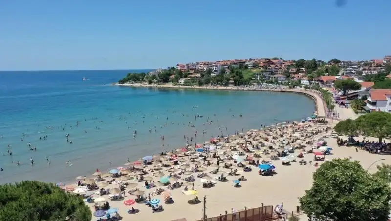 Türkiye'nin Akdeniz Bölgesi'nde 5 Plaj Hariç Denize Girmek Yasaklandı