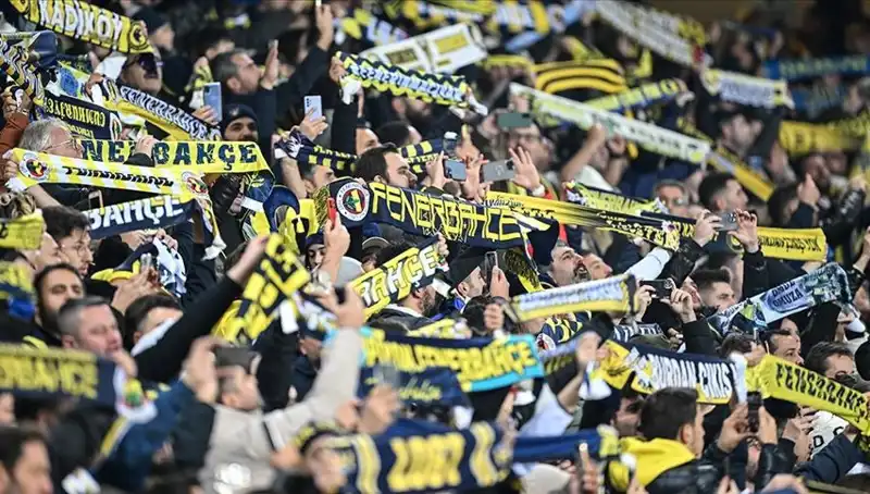 Fenerbahçe'nin Yeni Kombine Fiyatları Açıklandı: Taraftarları Neler Bekliyor?