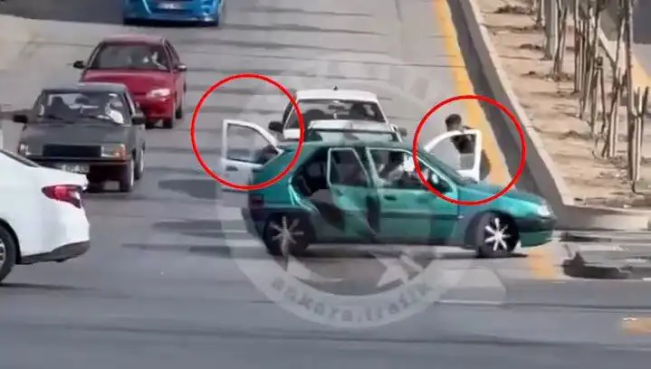 Trafikte Bıçak ve Kılıçlı Saldırı: Gözaltılar ve Olayın Ardındaki Gerçekler