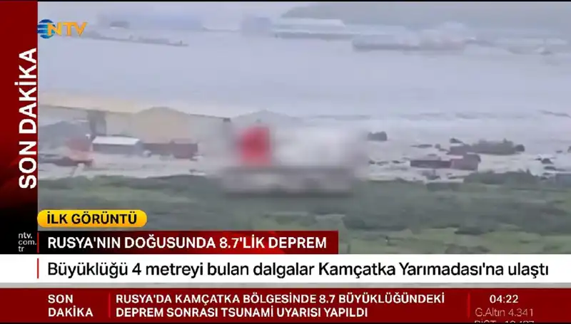 Kamçatka Kıyılarında İlk Tsunami Dalgaları Sahneleri Şaşırttı