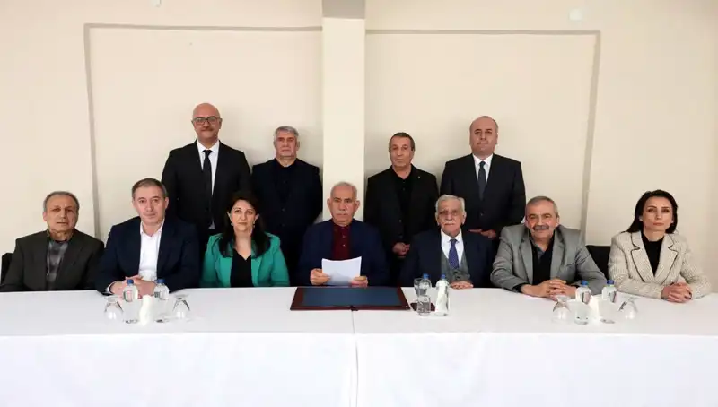 PKK'nın Fesih İlanı Sonrası Terörsüz Türkiye'nin Yol Haritası Nasıl Şekillenecek?