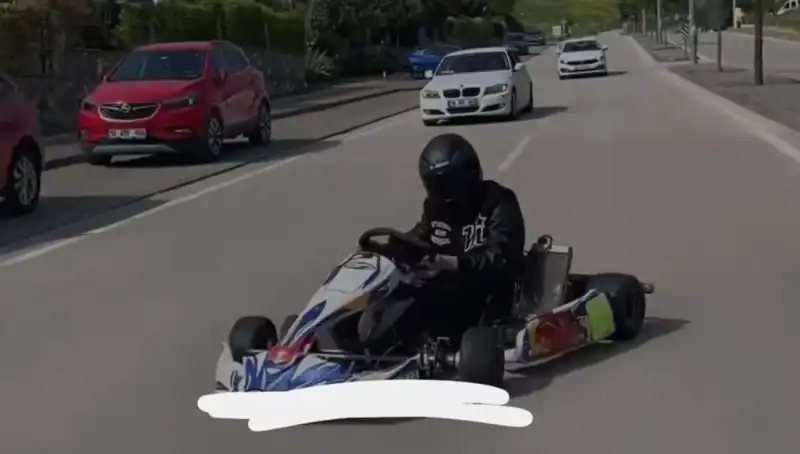 Go-Kart Sürücüsünün Tehlikeli Drift Gösterisi Tehlike Saçtı!