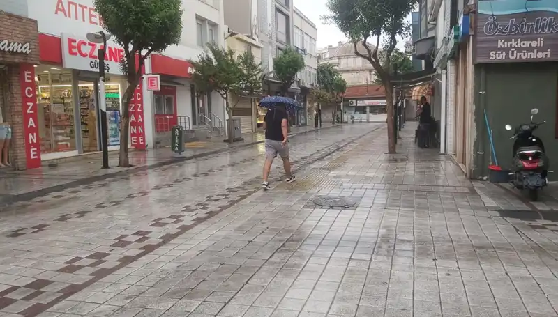 Kırklareli'nde Beklenmedik Sağanak, Hayatı Olumsuz Etkiledi!