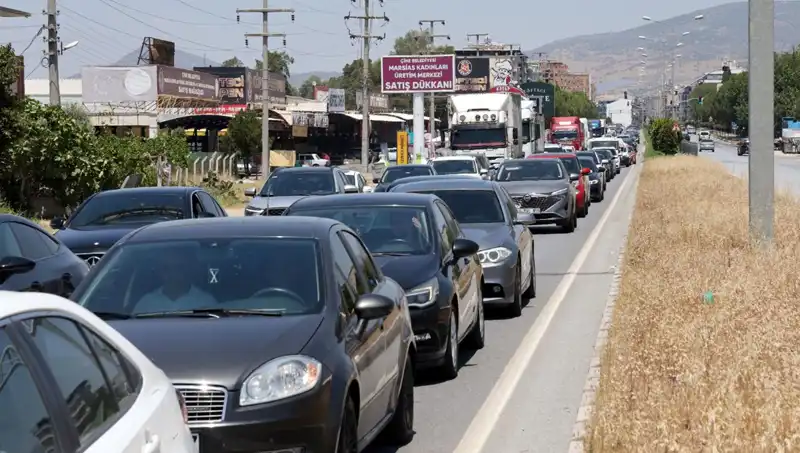 Aydın-Muğla Arasında 60 Kilometrelik Araç Kuyruğu: Sebebi Ne?