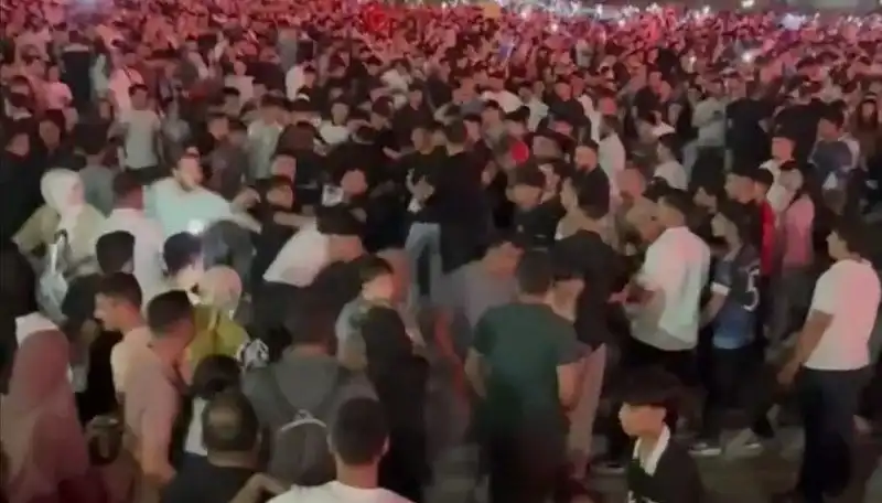 Geceyi Karartan Kavga: Konserde 3 Kişi Bıçaklandı!