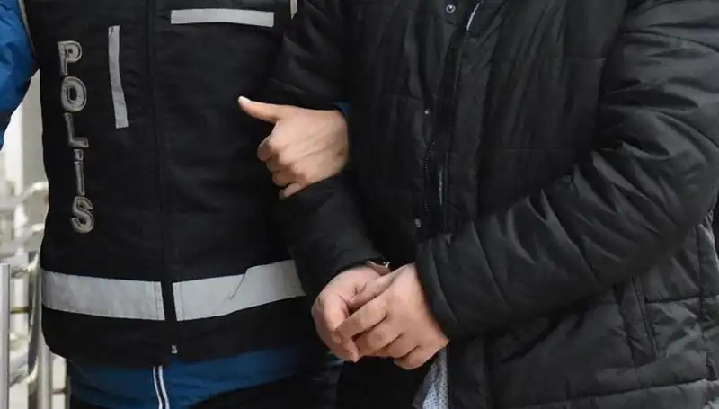 Edirne'de  FETÖ Şüphelileri Operasyonu: İki Kişi Yakalandı